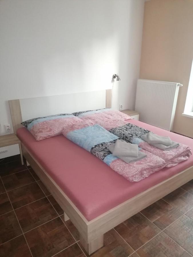 Apartman Žilina Buitenkant foto